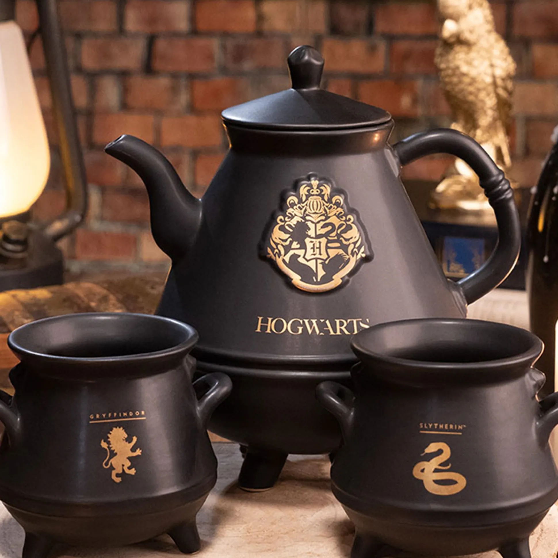 Harry Potter Hogwarts Zauberkessel-Teekanne mit Tassen