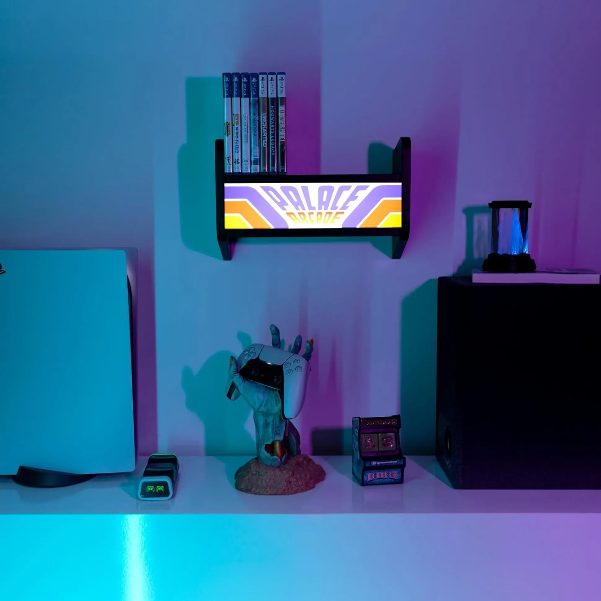 Stranger Things Palace Arcade LED Deko Regal