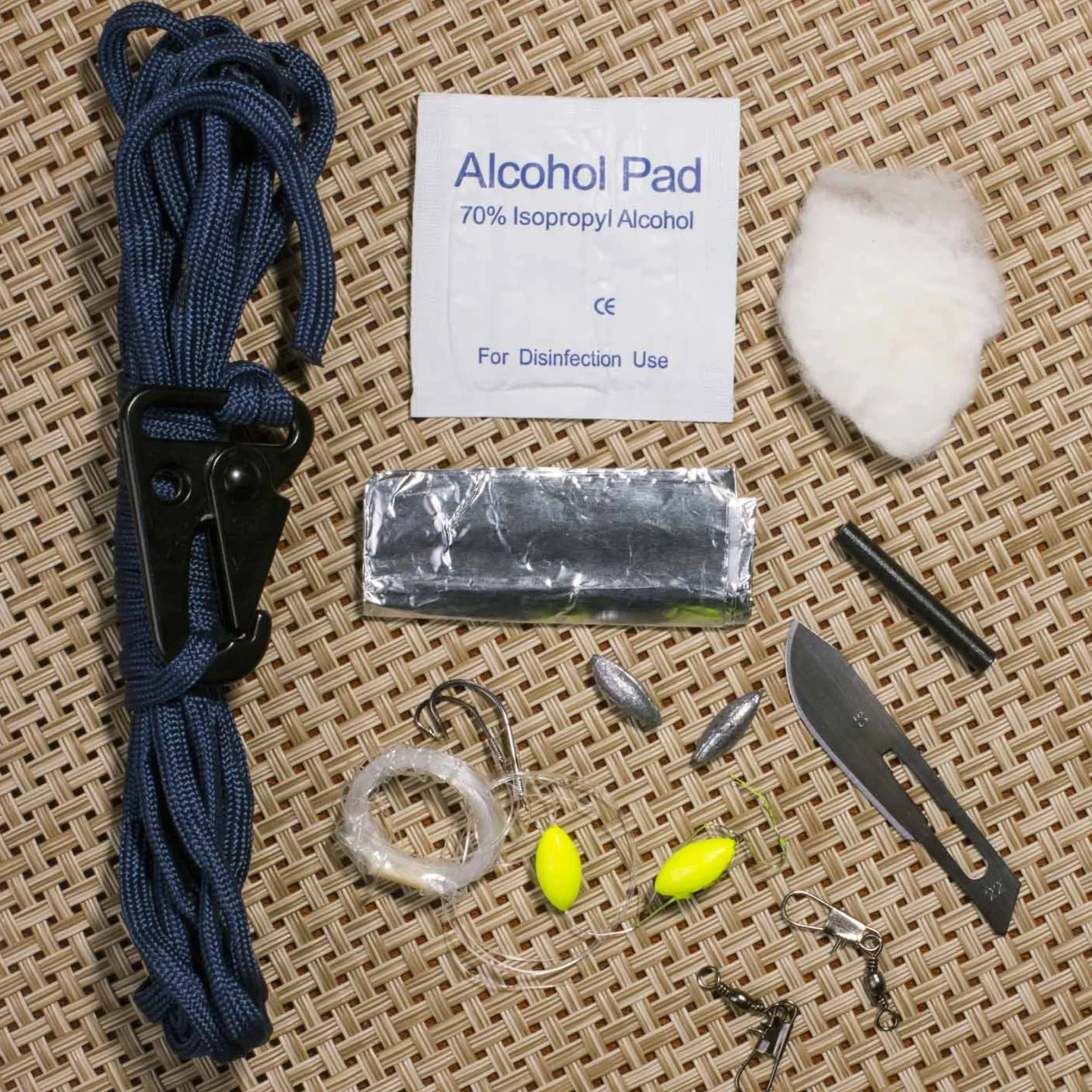 Survival Kit - 12 in 1 Outdoor-Tool